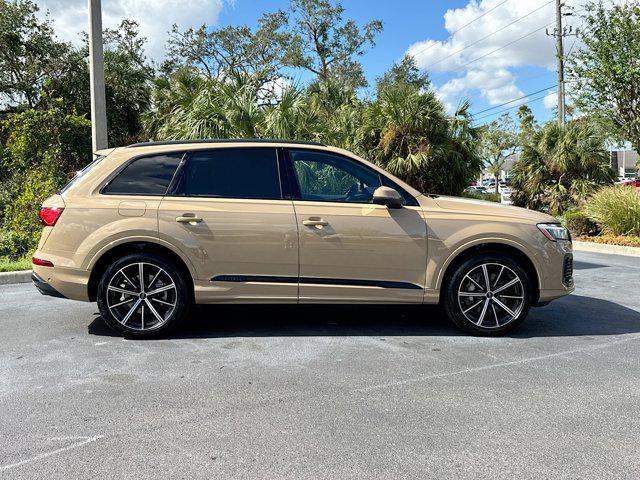 new 2025 Audi Q7 car, priced at $72,580