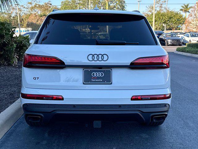 new 2025 Audi Q7 car, priced at $85,400