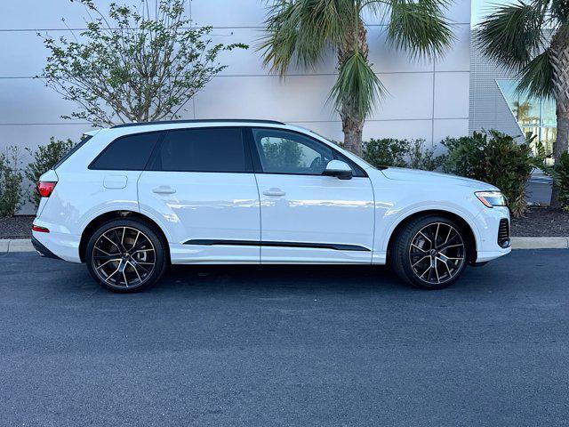 new 2025 Audi Q7 car, priced at $85,400