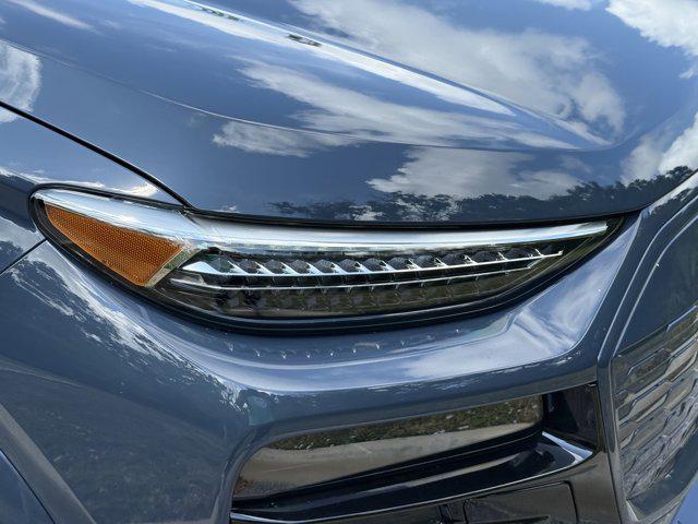 new 2025 Audi Q6 e-tron car, priced at $76,260
