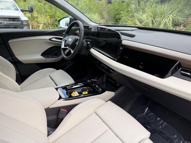 new 2025 Audi Q6 e-tron car, priced at $76,260