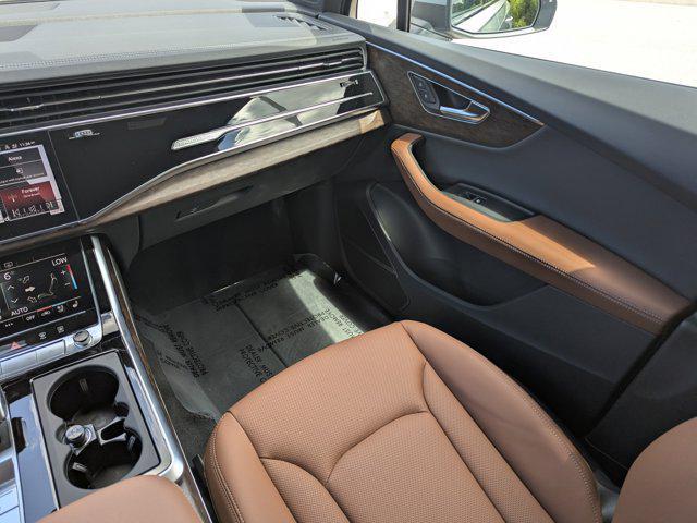 new 2025 Audi Q7 car, priced at $78,900