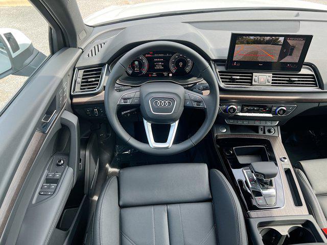 new 2025 Audi Q5 car, priced at $59,625