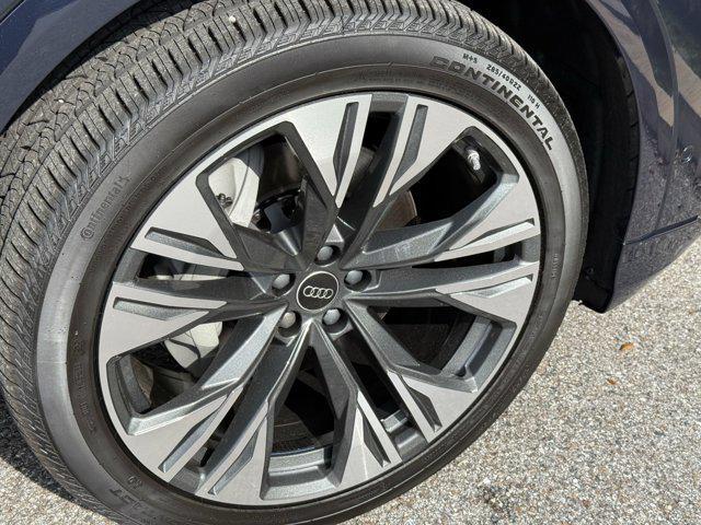 new 2025 Audi Q8 car, priced at $86,755