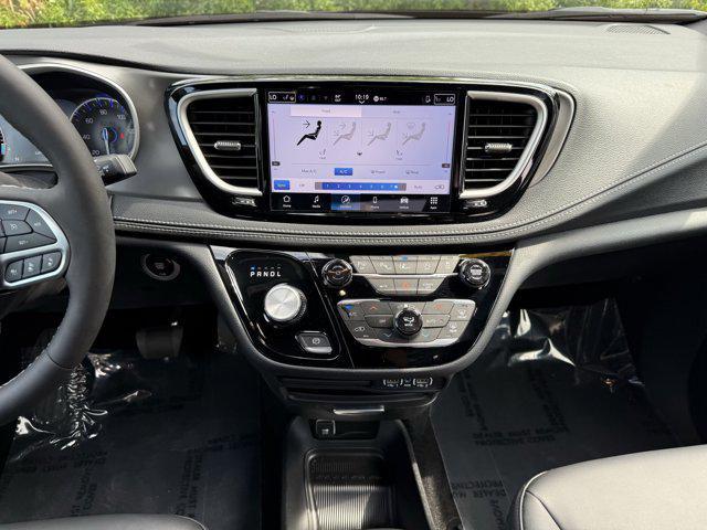 used 2025 Chrysler Pacifica car, priced at $39,588