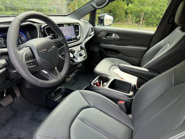 used 2025 Chrysler Pacifica car, priced at $39,588