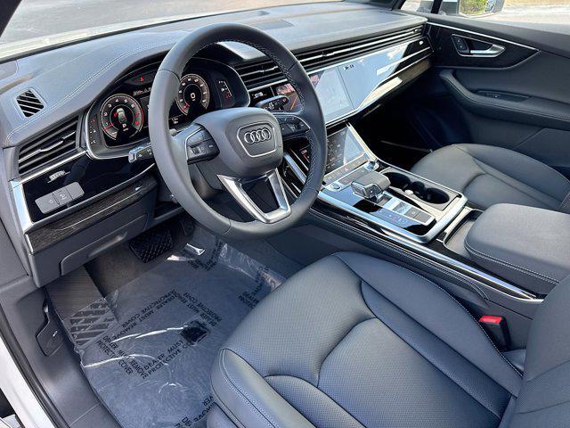 new 2025 Audi Q7 car, priced at $75,650