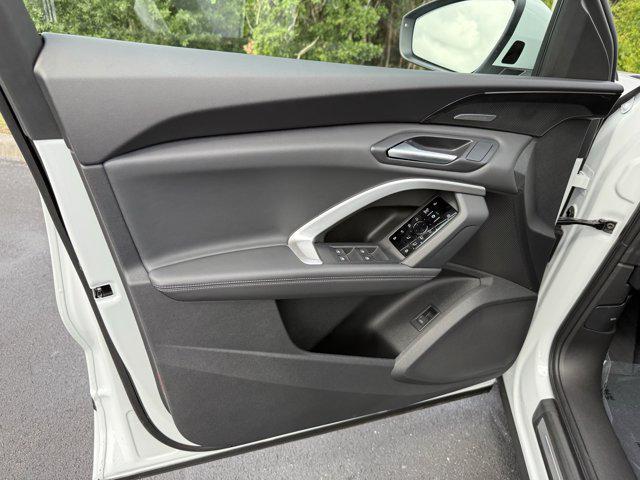 new 2025 Audi Q5 car, priced at $60,975