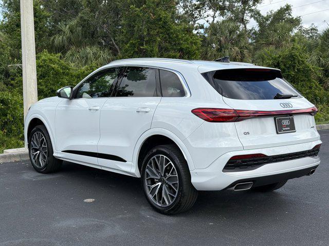 new 2025 Audi Q5 car, priced at $60,975