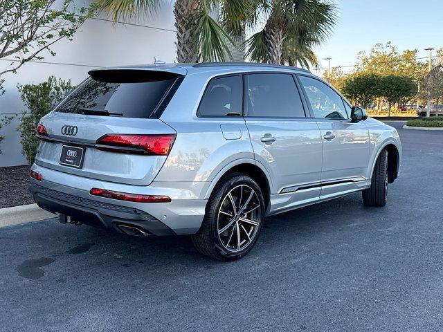 new 2025 Audi Q7 car, priced at $72,580