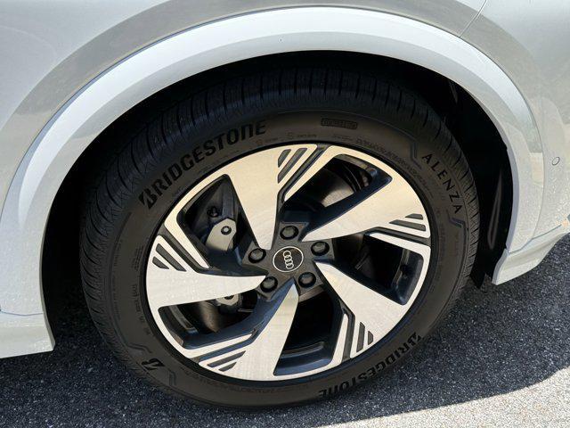 new 2025 Audi Q6 e-tron car, priced at $75,425