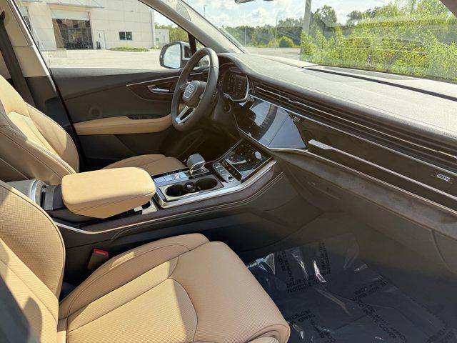 new 2025 Audi Q7 car, priced at $86,730