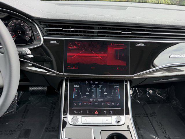 new 2025 Audi Q7 car, priced at $78,900
