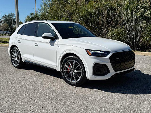 new 2025 Audi Q5 car, priced at $69,955