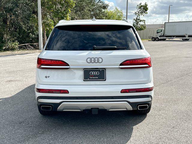 new 2025 Audi Q7 car, priced at $75,655