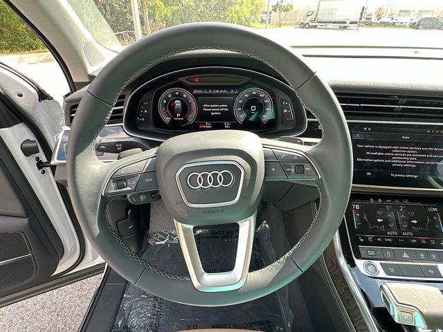 new 2025 Audi Q7 car, priced at $75,655