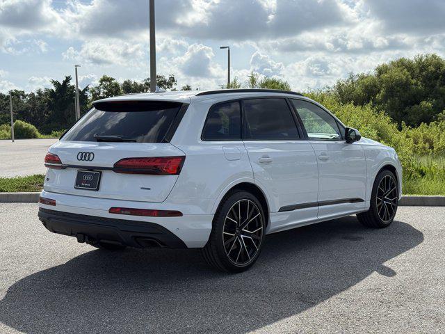 new 2025 Audi Q7 car, priced at $78,900
