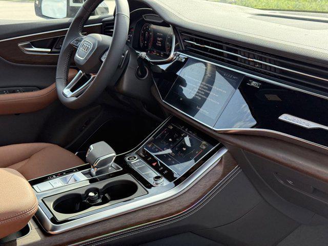 new 2025 Audi Q7 car, priced at $78,900