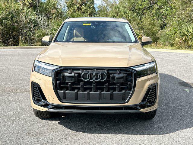 new 2025 Audi Q7 car, priced at $77,735