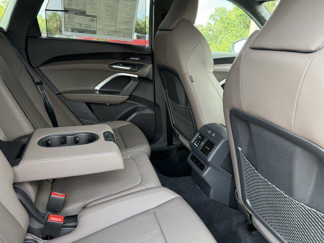 new 2025 Audi Q5 car, priced at $61,300
