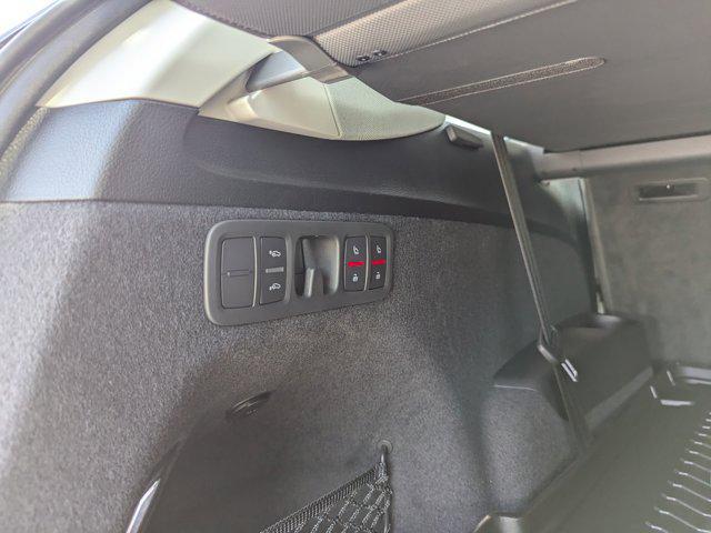 new 2025 Audi Q7 car, priced at $78,900