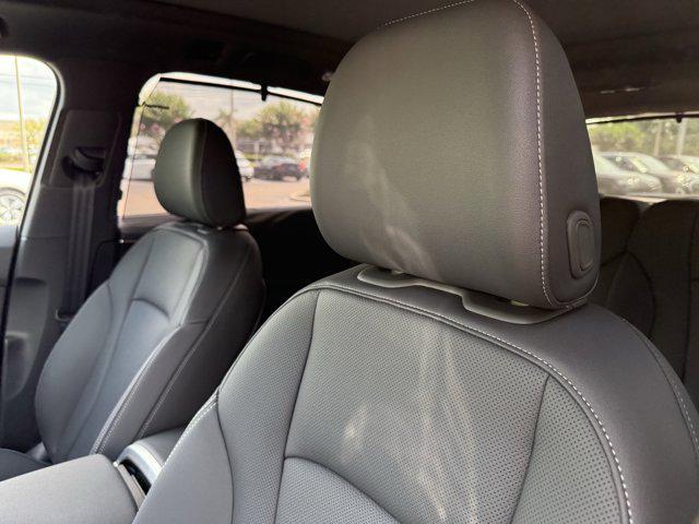 new 2025 Audi Q7 car, priced at $77,750