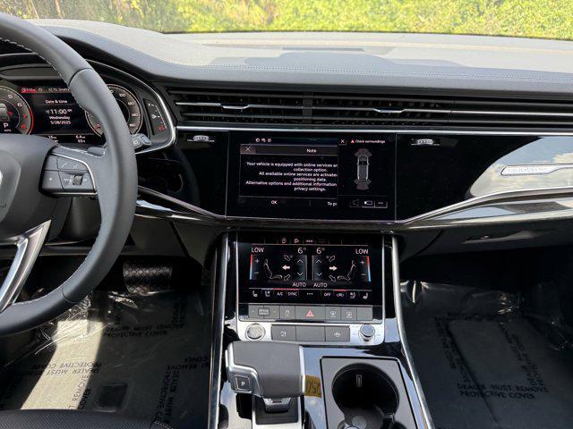 new 2025 Audi Q7 car, priced at $77,750