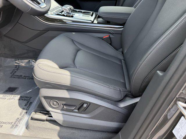 new 2025 Audi Q7 car, priced at $77,750