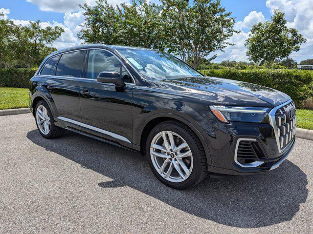 new 2025 Audi Q7 car, priced at $77,080