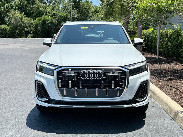 new 2025 Audi Q7 car, priced at $67,350