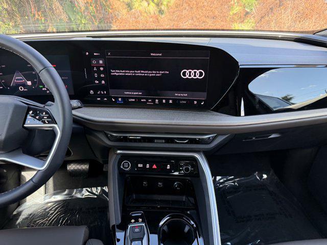 new 2025 Audi Q5 car, priced at $60,975