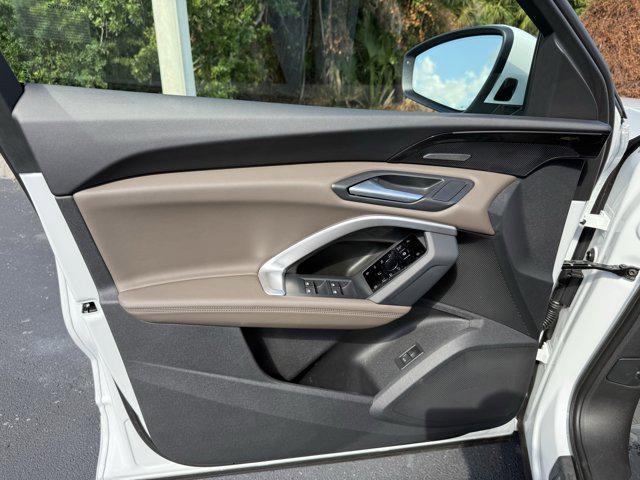 new 2025 Audi Q5 car, priced at $60,975