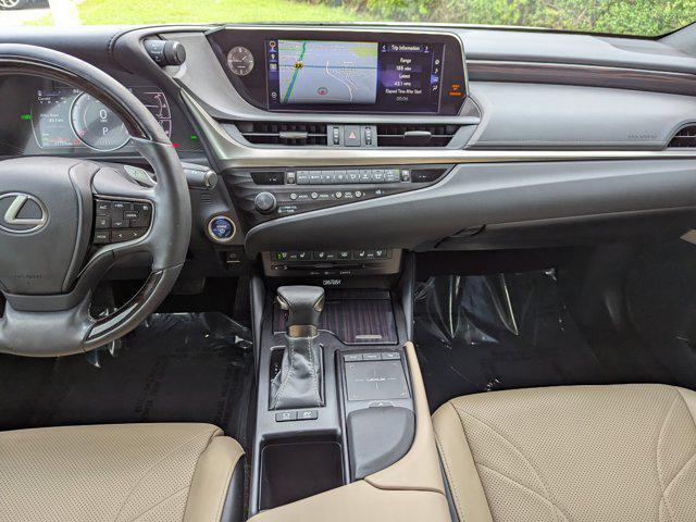 used 2019 Lexus ES 300h car, priced at $33,988