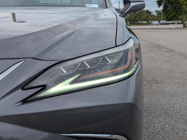 used 2019 Lexus ES 300h car, priced at $33,988
