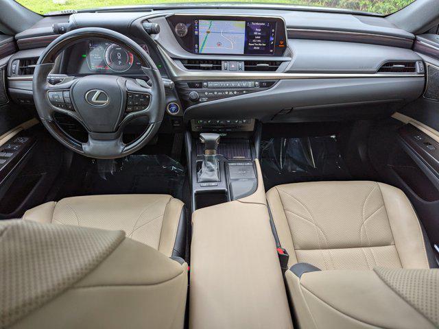 used 2019 Lexus ES 300h car, priced at $33,988