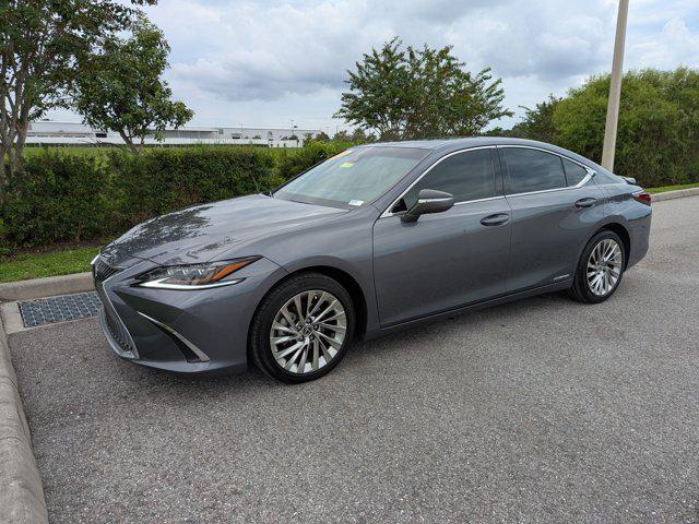 used 2019 Lexus ES 300h car, priced at $33,988