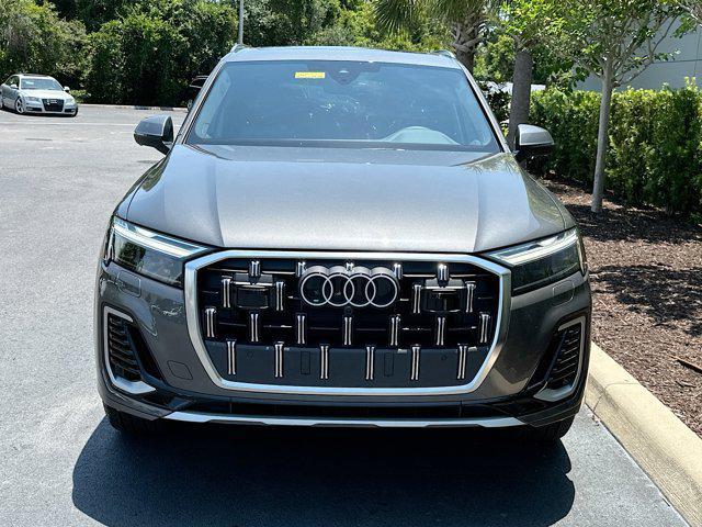 new 2025 Audi Q7 car, priced at $67,350