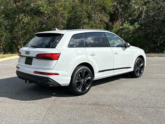 new 2025 Audi Q7 car, priced at $77,750