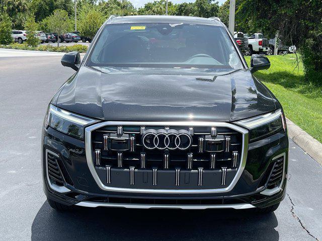 new 2025 Audi Q7 car, priced at $75,925