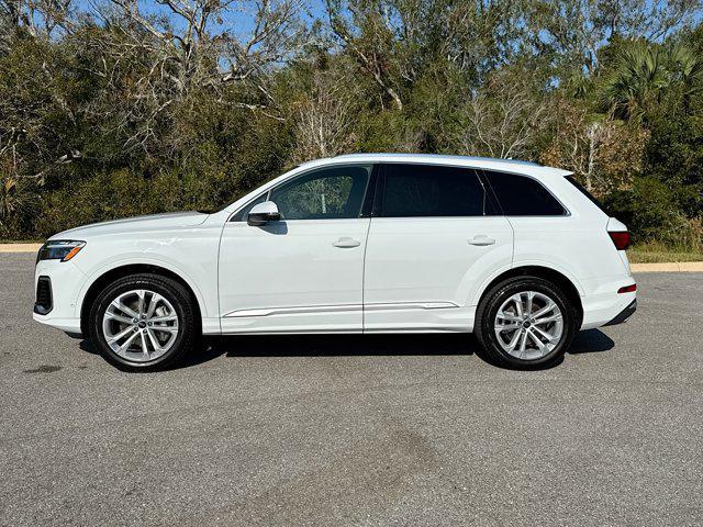 used 2025 Audi Q7 car, priced at $61,988