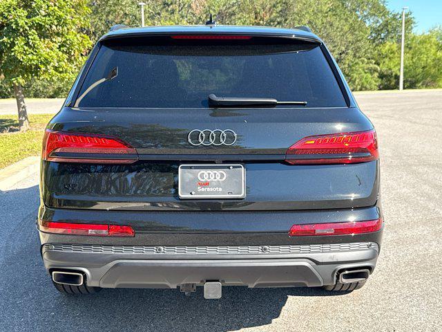 new 2025 Audi Q7 car, priced at $77,605