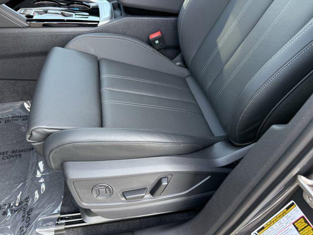 new 2025 Audi Q5 car, priced at $60,175