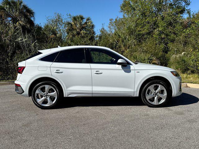 new 2025 Audi Q5 car, priced at $59,950