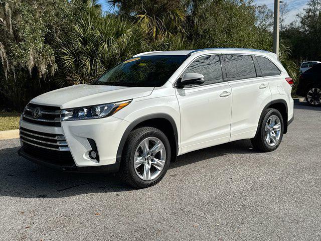 used 2018 Toyota Highlander car, priced at $25,588