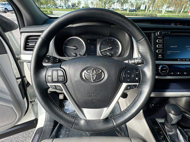 used 2018 Toyota Highlander car, priced at $25,588