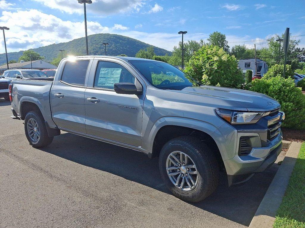 new 2025 Chevrolet Colorado car, priced at $41,080
