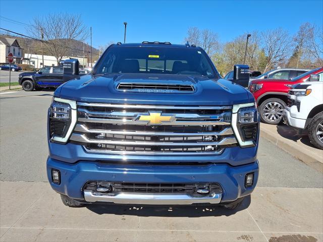 new 2025 Chevrolet Silverado 3500 car, priced at $90,865