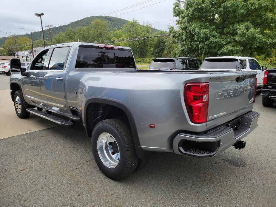 new 2025 Chevrolet Silverado 3500 car, priced at $90,265