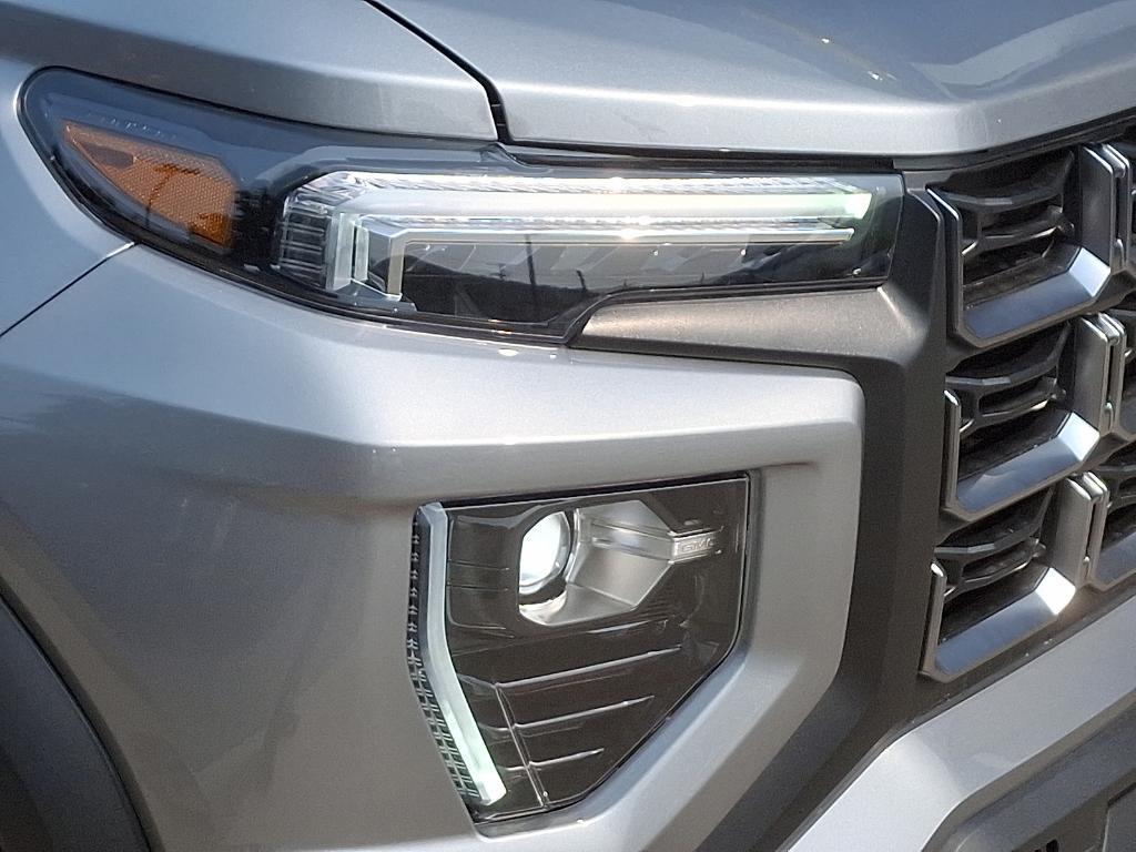 new 2025 GMC Canyon car, priced at $48,425