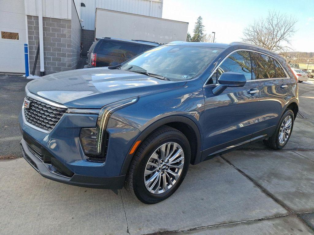 used 2024 Cadillac XT4 car, priced at $33,950